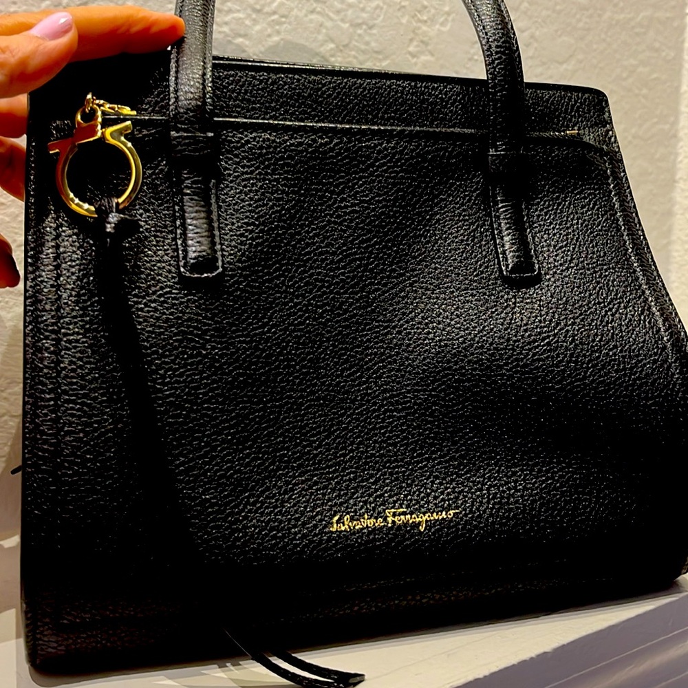 Black medium authentic Salvatore Verrazano